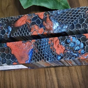 Pen Blanks: Mixed .125&quot; and .25&quot; Aluminum Honeycombs, Drop Technique, Translucent with Red and Blue Resin