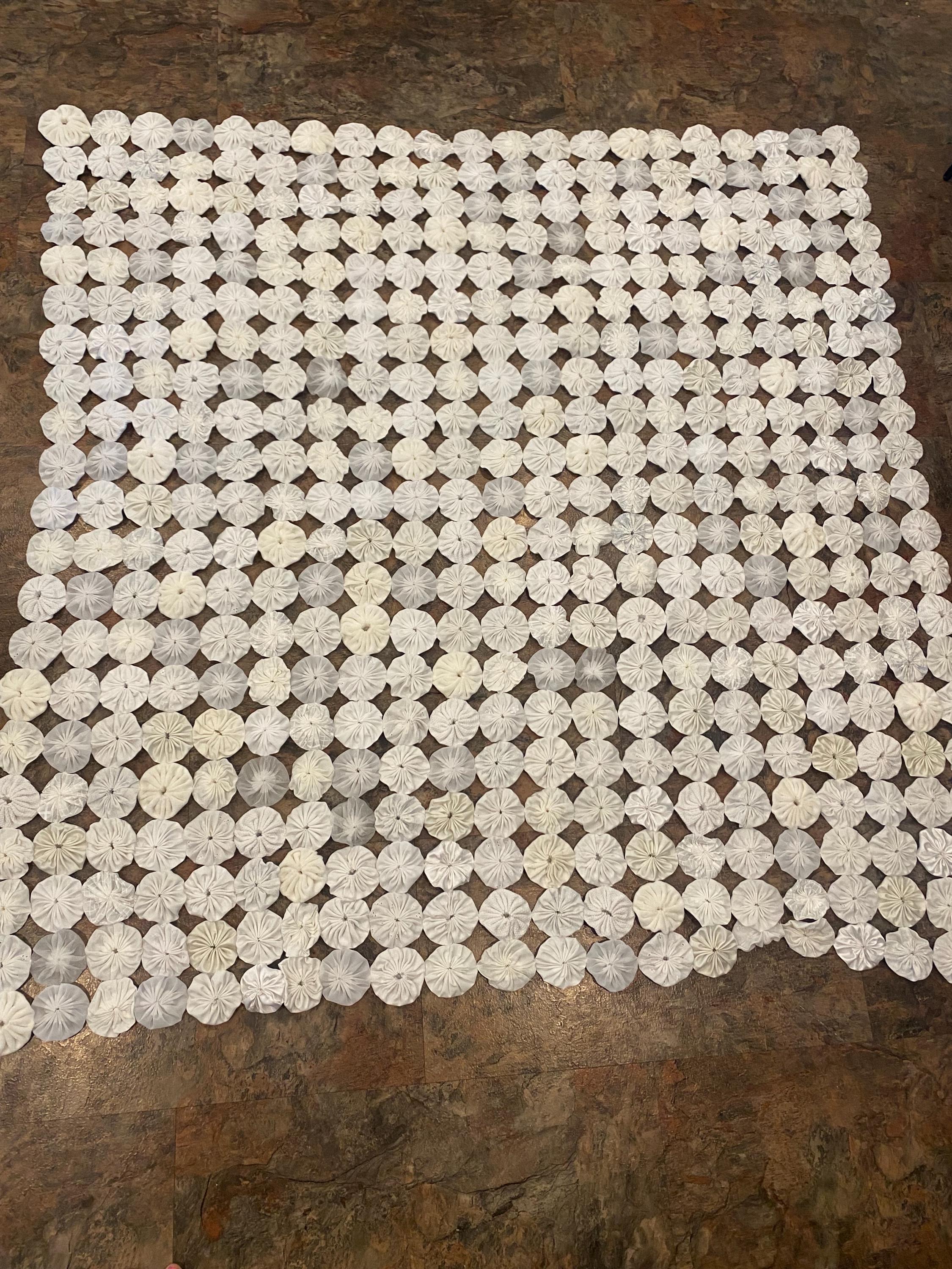 Vintage inspired white/cream yo-yo quilt blanket throw