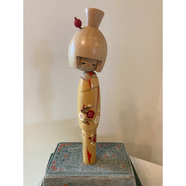 kokeshi doll vintage japanese traditional wooden folk art carving hand painted