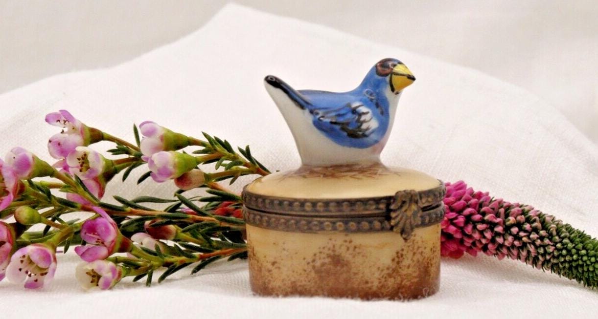 Vintage Porcelain Keepsake Box - Etsy