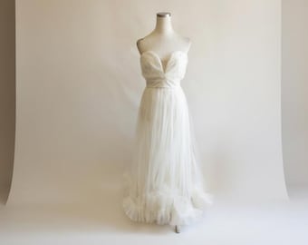 Nasty Gal Ivory Strapless Plunge Neck Tulle Dress