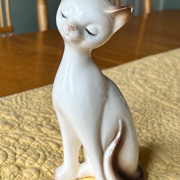 Kitschy 1960's Ceramic Choice Imports Siamese Cat Figurine