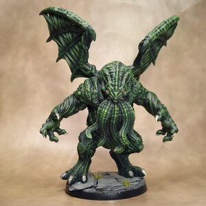 Painted Cthulhu DnD, Creature monster painted miniature. Cthulhu Mythos, Fantasy, Dungeons & Dragons, DnD models, Pathfinder, TTRPG