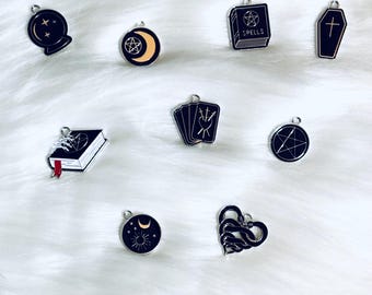 Kindle Charm, Phone Charm, USB Charm, Kindle Dust Plug Charm, Bookish Merch, Bookish Gifts, Witch dust plug, Kindle Accessories, Witchy