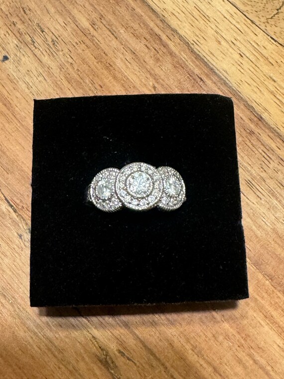 14k White Gold Three Stone Round Cut Diamond Ring - image 9