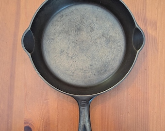 Griswold #5 Large Logo Skillet