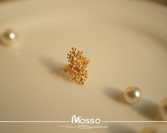 Gold coral flower personalized C-Ring openwork stamen