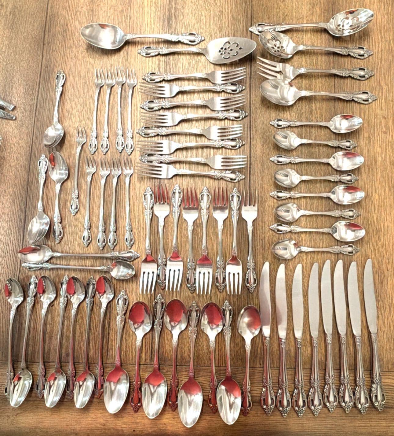 Oneida Deluxe Pattern Stainless Flatware - Etsy