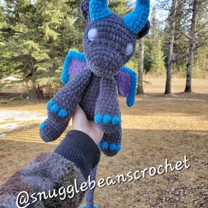 Baby Snuggle Dragon au crochet, Patron de dragon au crochet PDF, Patron de dragon personnalisable image 9