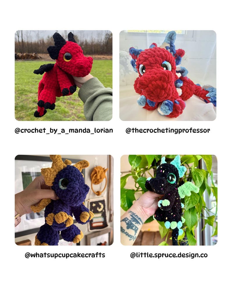 Puede incluir: Cuatro peluches de drag&oacute;n tejidos a ganchillo en rojo, azul, morado y negro. Cada drag&oacute;n tiene caracter&iacute;sticas &uacute;nicas, incluyendo cuernos, alas y diferentes combinaciones de colores. La imagen incluye los identificadores de Instagram de los creadores.