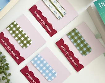 Spring Gingham Magnetic Bookmark For Book Lover: Magnet Bookmark Set