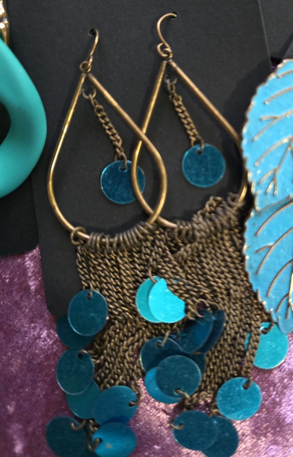 Vintage lot 5 sets of earrings Blue n Teal Mix Pi… - image 5