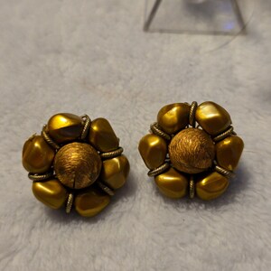 Richelieu Post Faux Pearl Earrings Mid-Century elegant Pierced