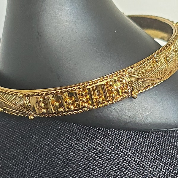 Vintage Gold Filigree Victorian Bangle Bracelet. Gold Filled Bangle.