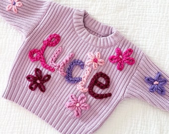 Benutzerdefinierte Babypullover | Benutzerdefinierte Kleinkind Pullover | Name Pullover | Bestickter Pullover | Geburtstags-Outfit | Babymitteilung | Baby Geschenk |