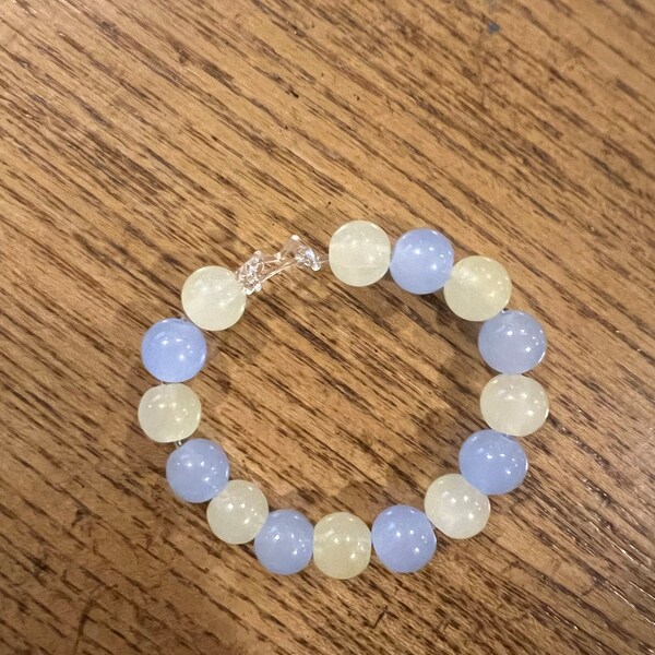 Bracelet en perles de verre sur le thème de la limonade bleue - Charmant, unisexe, couleur douce