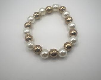 Pearl And Gold Beaded Bracelet
