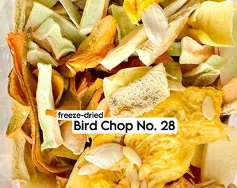 Freeze-Dried Parrot Treat, Cantaloupe, Squash, Papaya, Bell Pepper Mix, Friendens Pets small bag