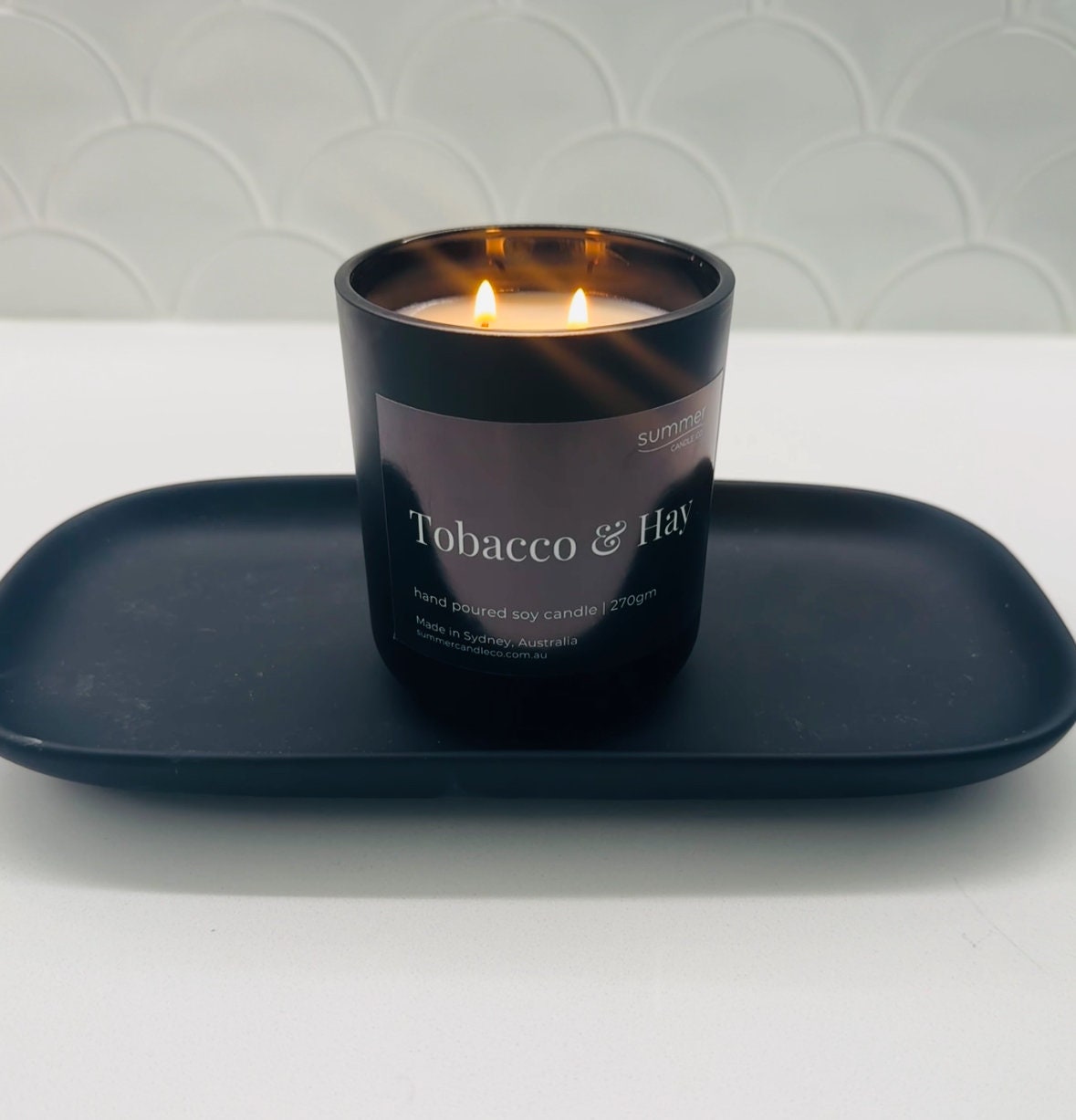 Tobacco & Hay Candle: Smoky Amber Musk Scent