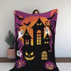 Halloween Haunted House Tapisserie Häkelanleitung: Gruseliges Decken-Design (Digitaler Download)