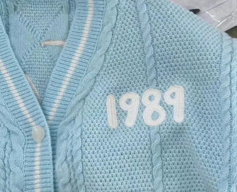 Vintage-Vibes: Blaue Strick-Cardigans Herbst-Chic für Frauen, koreanischer Y2K-Stil, lange Ärmel, geknöpfte Wärme, handgefertigte Konzert-Strickwaren Bild 1