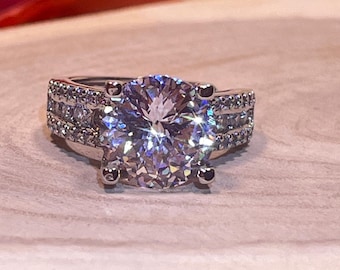 5.0ct Brilliant Cut Ring made of CZ 5A Highest Quality Cubic Zirconia, For Her, Engagement, Wedding, Birthday, Anniversary or any occasions