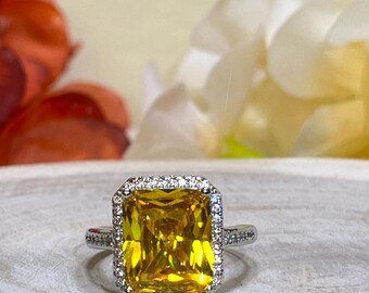 8.0ct Retangle Cut Ring made of CZ 5A Highest Quality Cubic Zirconia, For Her, Engagement, Wedding, Birthday, Anniversary or any occasions