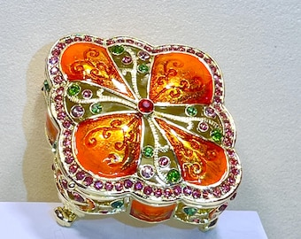 Handmade Enamel Four-Leaf Clover Hollowed Carved Trinket Box with Swarovski Crystals