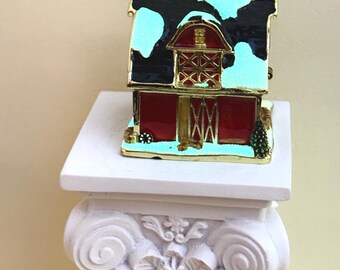 Charming glow-in-the-dark winter cottage trinket. Snowy red house lights up at night—perfect for Christmas gifts, décor, and tiny keepsakes
