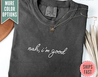 Anti Valentines Shirt, Love Stinks Tee, Anti Love Shirt, Galentines Day Shirt, Friends Valentine Gift, Funny Valentines Day Tee for Women