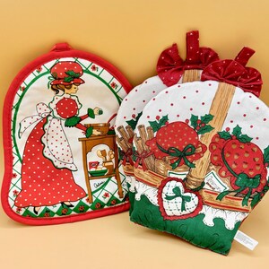Vintage Holly Hobby bell & mitten shaped potholders, set of 3, Christmas kitchen decor