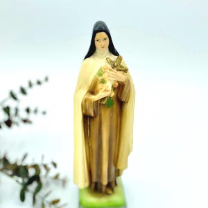 Vintage St. Therese Chalkware Statue: Catholic Altar Decor