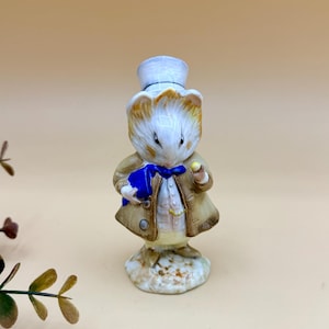Beatrix Potter Amiable Guinea Pig, Beswick England ceramic figurine, gold oval mark