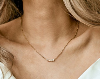 Delicado collar de perlas de agua dulce, collar minimalista, gargantilla de perlas, collar de boda nupcial, regalo de cumpleaños, regalo de damas de honor