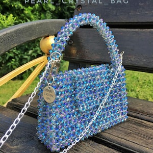 Sac en perles, sac en cristal, sac fait main, sac en perles, sac de luxe, sac personnalisé, sac en cristal de luxe, sac de soirée élégant, sac à main brillant, sac bleu