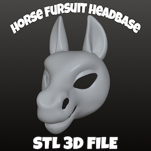 Könnte beinhalten: Ein 3D-gerendertes, graues Pferd-Fursuit-Headbase. Das Bild zeigt den Text "HORSE FURSUIT HEADBASE" in einer geschwungenen Schriftart über dem Headbase und "STL 3D FILE" darunter. Das Headbase hat große Ohren und Augenöffnungen.