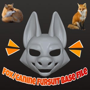 Może przedstawiać: Szary plik bazowy do fursuitu lisa lub psa, wydrukowany w 3D. Maska ma duże uszy, otwory na oczy i pysk. Dwa obrazy lisów znajdują się w tle. Tekst "Fox/Canine Fursuit Base File" jest w kolorze pomarańczowym i czerwonym.