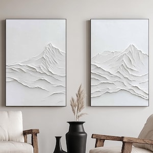 Set di 2 dipinti murali bianchi testurizzati, dipinti di montagne innevate bianche, set di dipinti astratti di montagne 3D, dipinti neutri fatti a mano in due pezzi, decorazione da parete