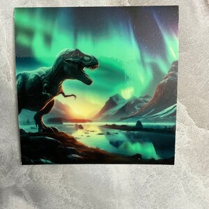 Adesivo impermeabile T-Rex Northern Lights Glow In The Dark, Adesivo T Rex, Adesivo Dinosaur Glow In The Dark, Adesivo T Rex Glow In The Dark, Adesivo Islanda