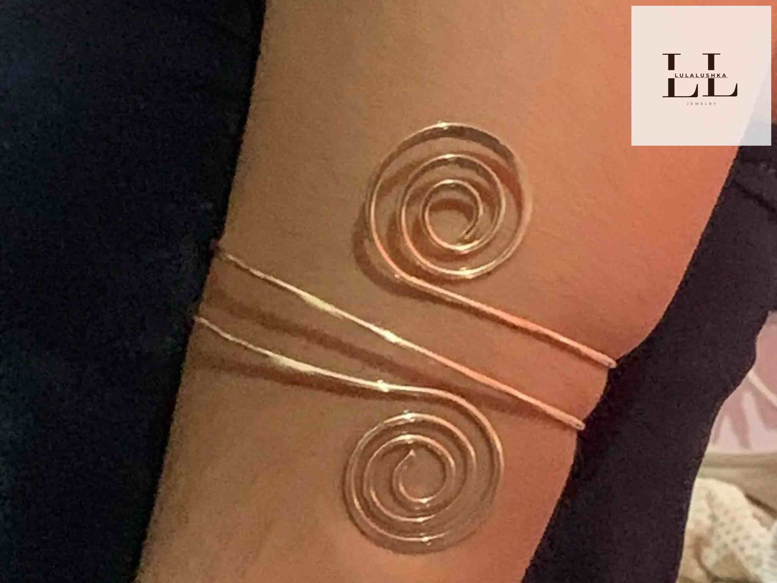 アメリビンテージ UPPER ARM BANGLE Ameri（アメリ）の「UPPER ARM BANGLE（バングル/リストバンド
