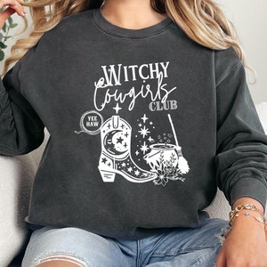 Witchy Halloween Spirit Fun Sweatshirt Boo Sweatshirt Spooky Vibes Tee Sweatshirt Women&#39;s Sweatshirt Witch Sweatshirt Spooky Season Tee