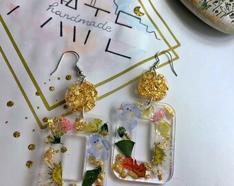 earrings with pressed flowers