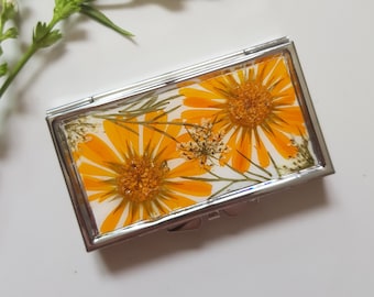 Flower pill case, Pill case, 7 day pill box, Pill Container 7 sections, 7 day Pill Box, Cute pill box with flowers