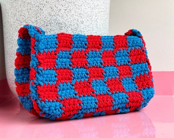 Bolso hecho a mano a crochet