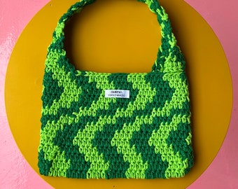 Sac psychédélique coloré fait main au crochet style hippie