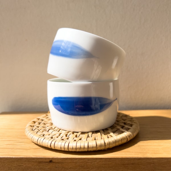 4oz Modern Minimal Asian Oriental Style Blue and White Premium Porcelain Pottery | Ceramics Espresso Mini Tea Sake Cup | Yuuen Collection
