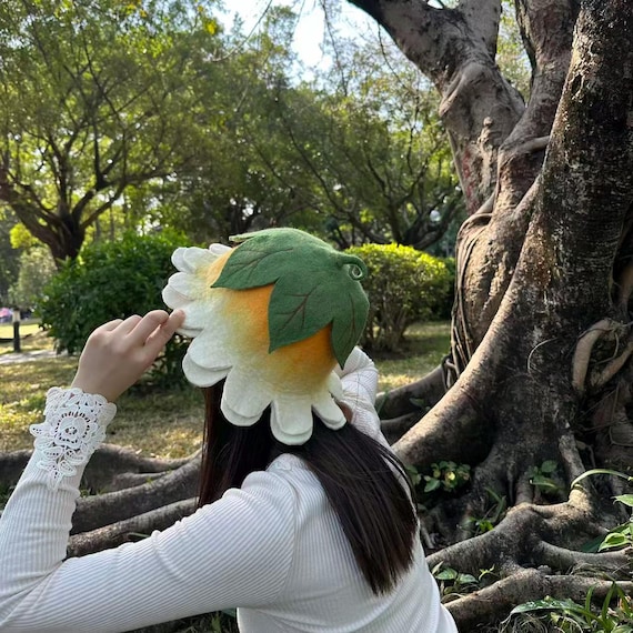 White Yellow Flower Hat, Suana Cap, Floral Costume, Green Leaf Detail, Ren Faire Clothing, Wool Felted Hat.