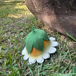White Yellow Flower Hat, Suana Cap, Floral Costume, Green Leaf Detail, Ren Faire Clothing, Wool Felted Hat. image 6
