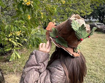 Novelty Tree Hat, Wool Felted Cap, Ren Faire Accessories , Mushroom&Leaf on The Hat.