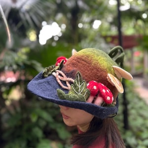 Cappello da foresta primaverile, cappello da sauna verde, cappello in feltro vegetale, cappello in lana a forma di fungo, cappello originale, cappello da travestimento, cappello da fata, cappello da festival, cappello rinascimentale.